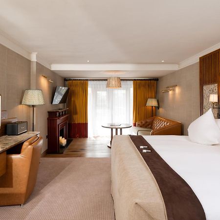 Galgorm Hotel Балимина Екстериор снимка