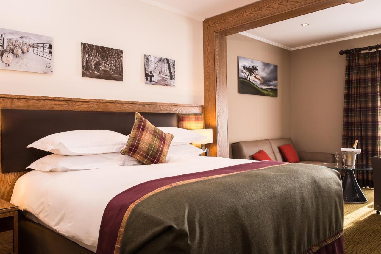 Galgorm Hotel Балимина Екстериор снимка